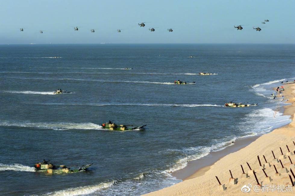 9 超燃!近距离拍摄我军两栖作战演练