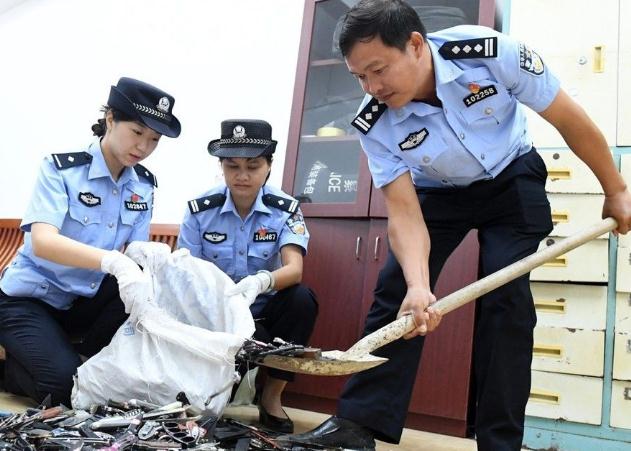 3款警察制服票選開始月底公佈新樣式 生活資訊 痞客邦