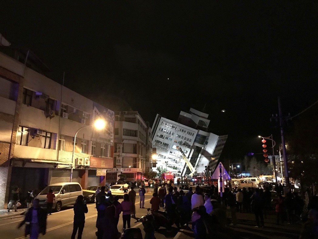 台媒 花莲市深夜7级强震 已导致至少2死百余伤