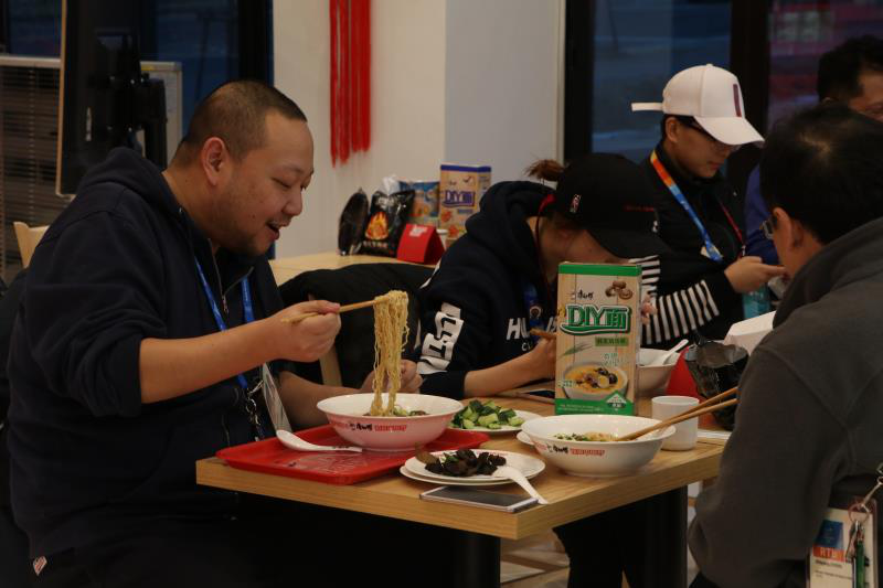 史上最冷冬奥平昌奥运场外有个温暖的小家