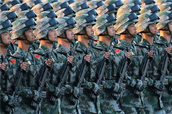 郭宇辰原创军旅专辑《中国军人》歌颂祖国钢铁军魂