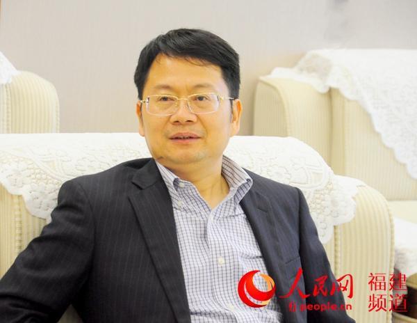 全国人大代表、平潭综合实验区党工委副书记、管委会主任林文耀(图片来源:人民网)
