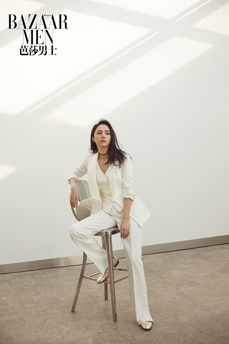 7 董璇最新时尚大片曝光 简练西装总攻气十足