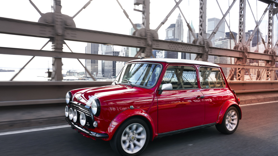 近日,mini官方放出classic mini electric车型的官方图片.