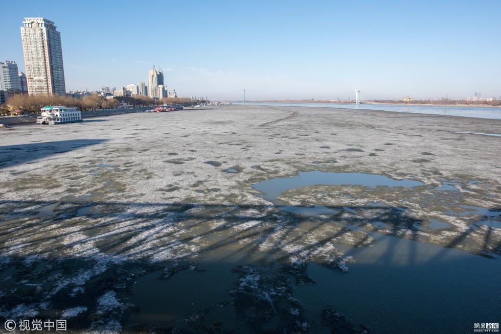 6 哈尔滨松花江开江 景色如画