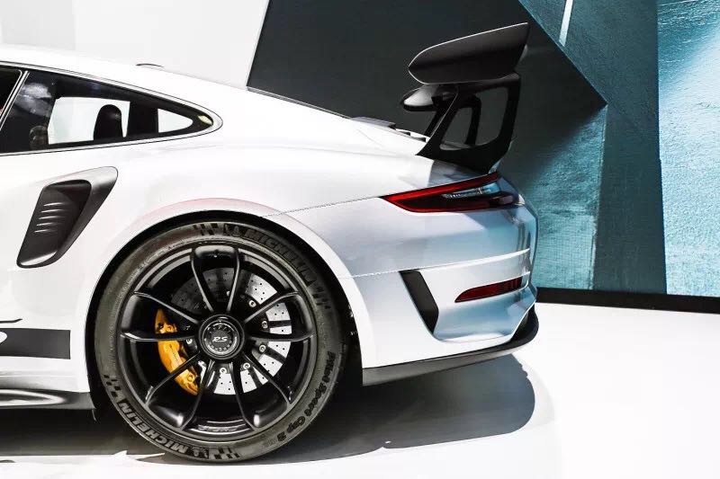 保时捷718caymangts911gt3rs亮相北京车展