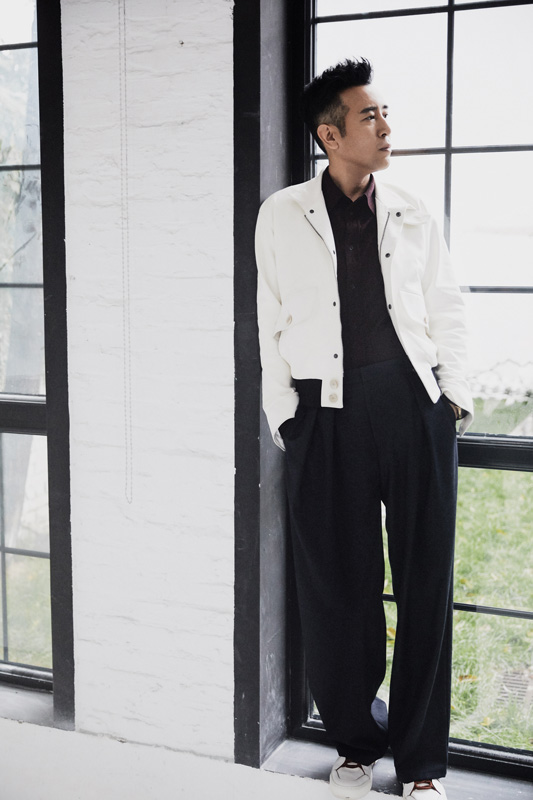 于和伟曝全新写真大片 多种属性不同魅力