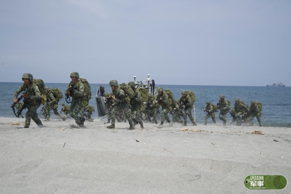 美菲"肩并肩"军演再度拉开战幕 上演联合登陆