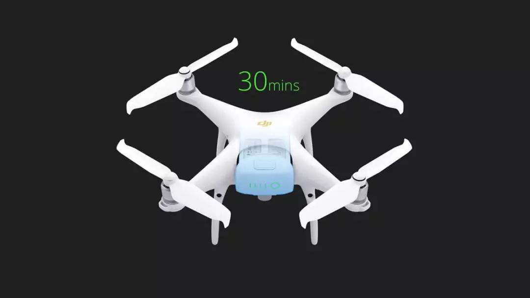 *Phantom 4 ProV2.0上的智能电池内置电源管理系统,可对电池进行充放保护,确保更安全持久地使用.。