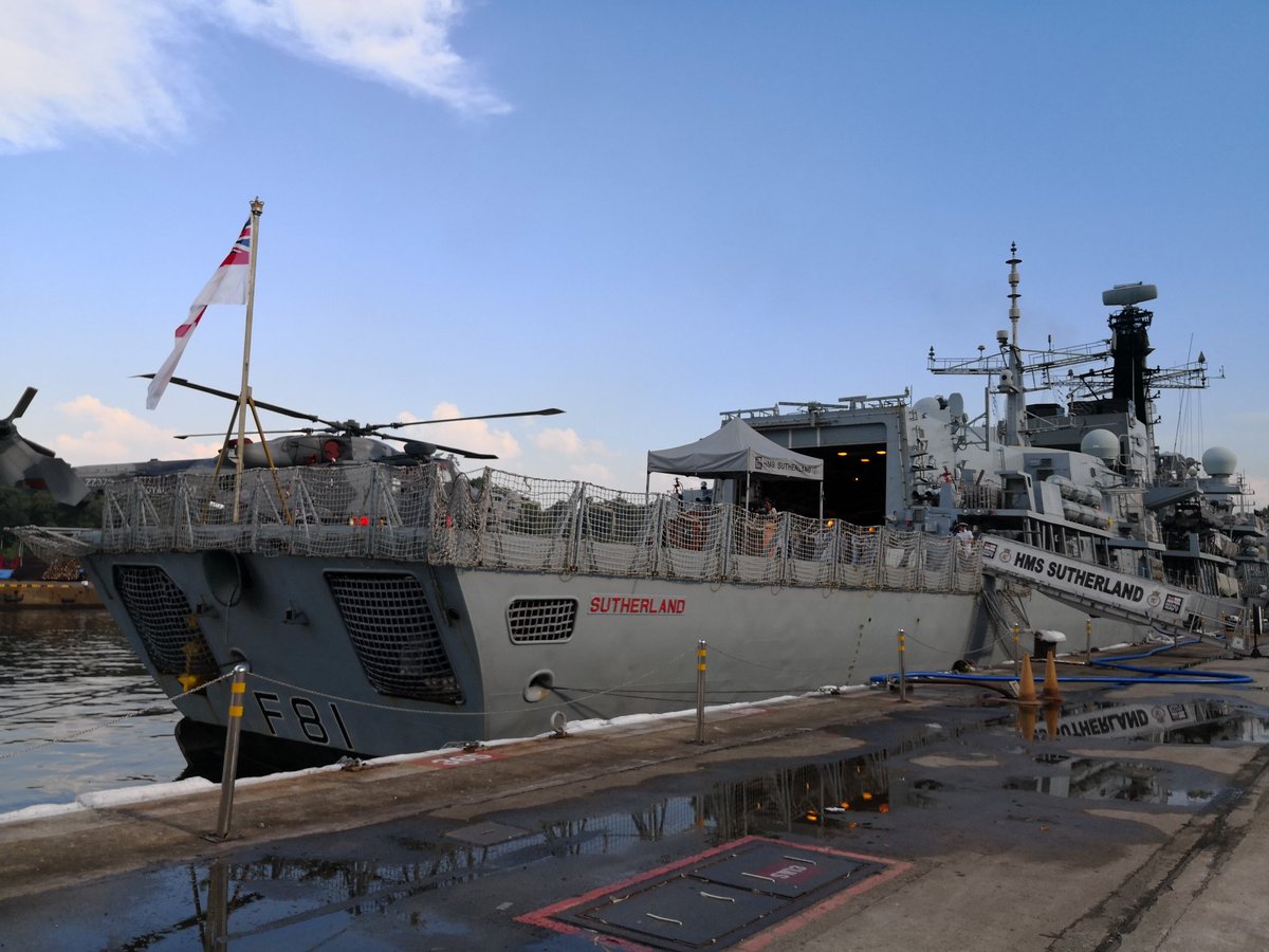 越来越近:叫嚣要巡航南海英国军舰抵达新加坡