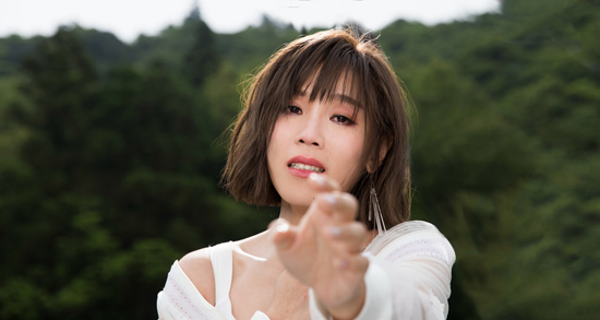 李佳薇《一样的是》mv情绪失控 歌声惊艳乐迷