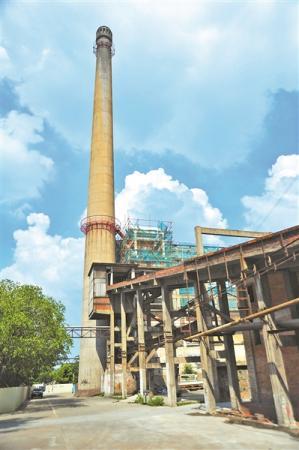 每间老糖厂都有烟囱,具有独特的标识性。