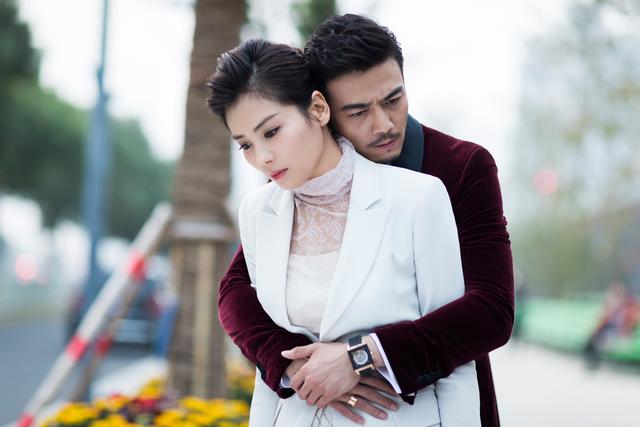 能让一个女人在婚姻里面付出这么多,刘涛她到底经历了什么!