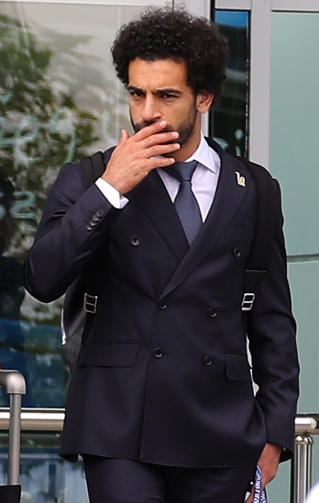 终于合练!埃及千人围观萨拉赫 抵俄罗斯若有所思