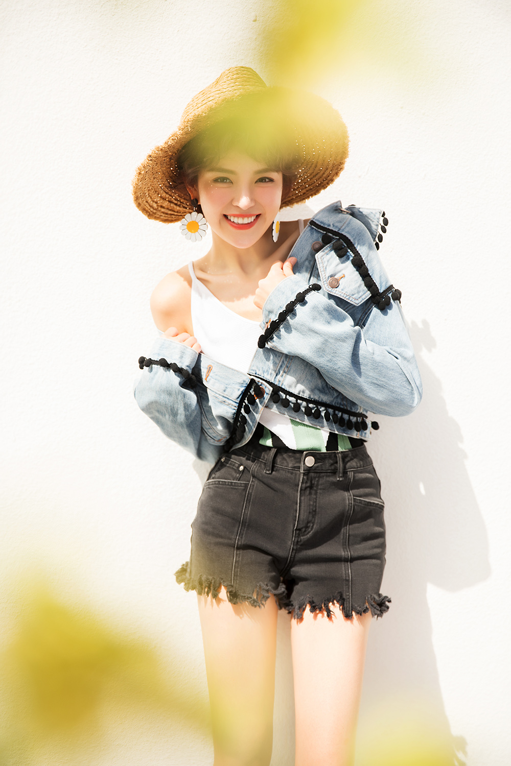7 种丹妮清新写真曝光 个性搭配化身夏日精灵