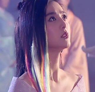 各种电视剧各种染发,演员们也是为了事业拼了,但实际上也可能是接的