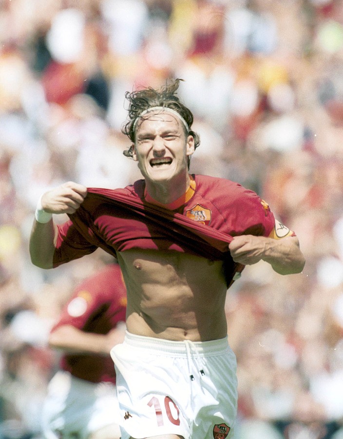 一个人,一座城,一支队,一生情:托蒂