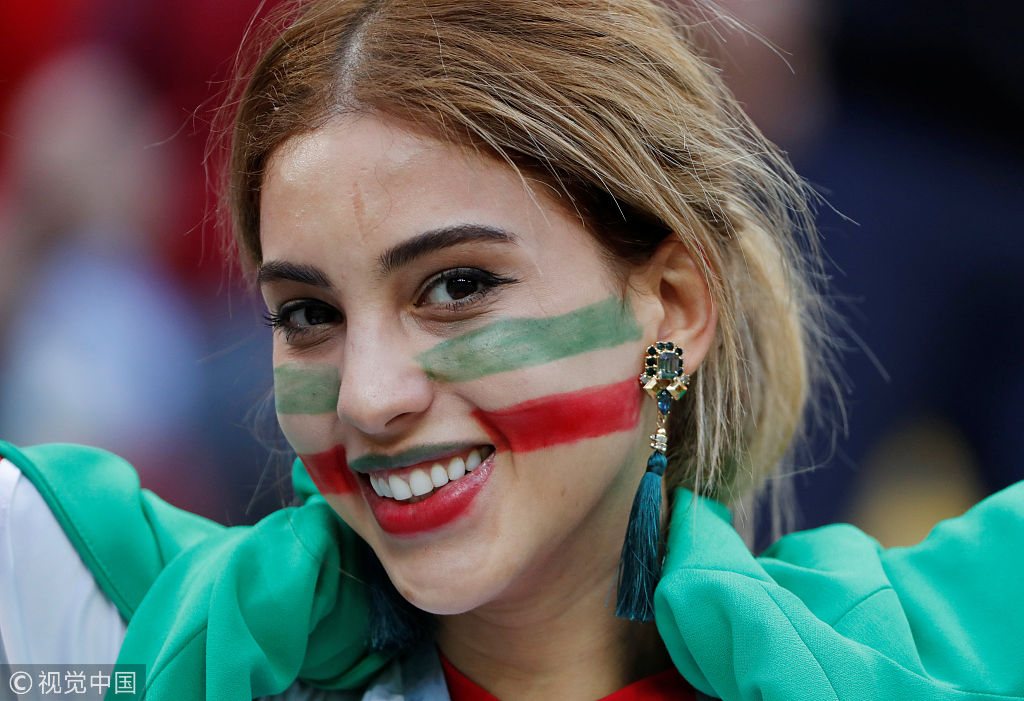 伊朗议会女性议员塔耶贝什61西瓦希(tayebeh siavoshi)说:"观众们