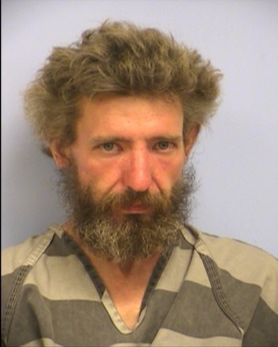 醉汉放火烧毁美国历史建筑 被捕后声称自己是流行歌后泰勒斯威夫特