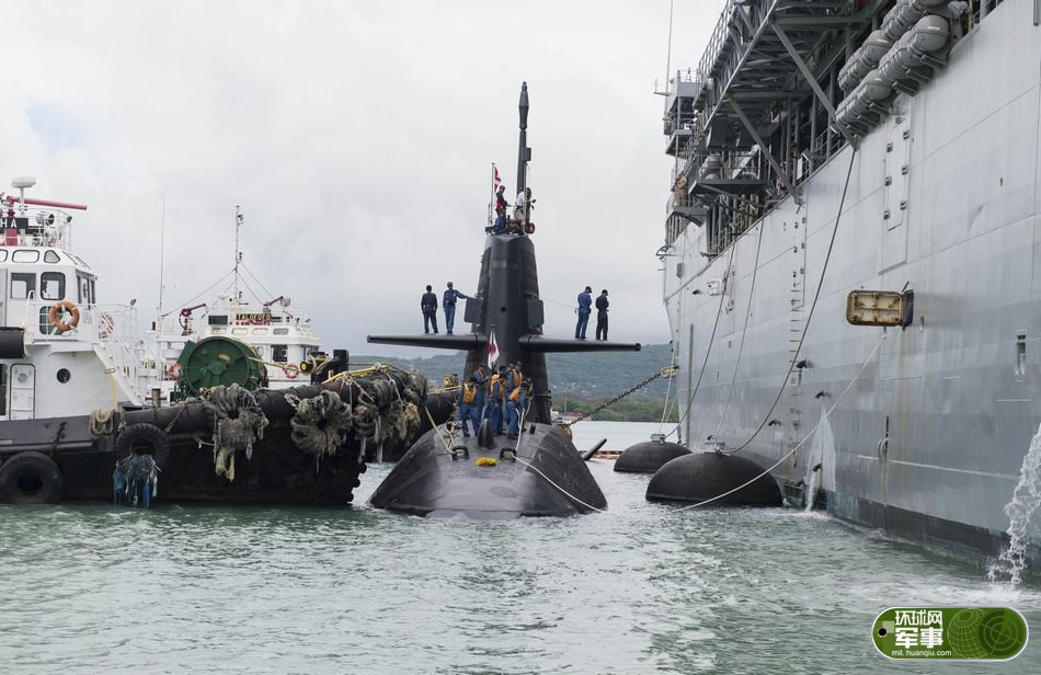 潛艇首艇蒼龍號抵達關島美軍基地進行訪問,並與美國海軍開展相關演練