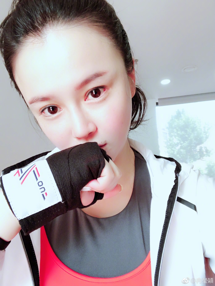 冉莹颖素颜可爱