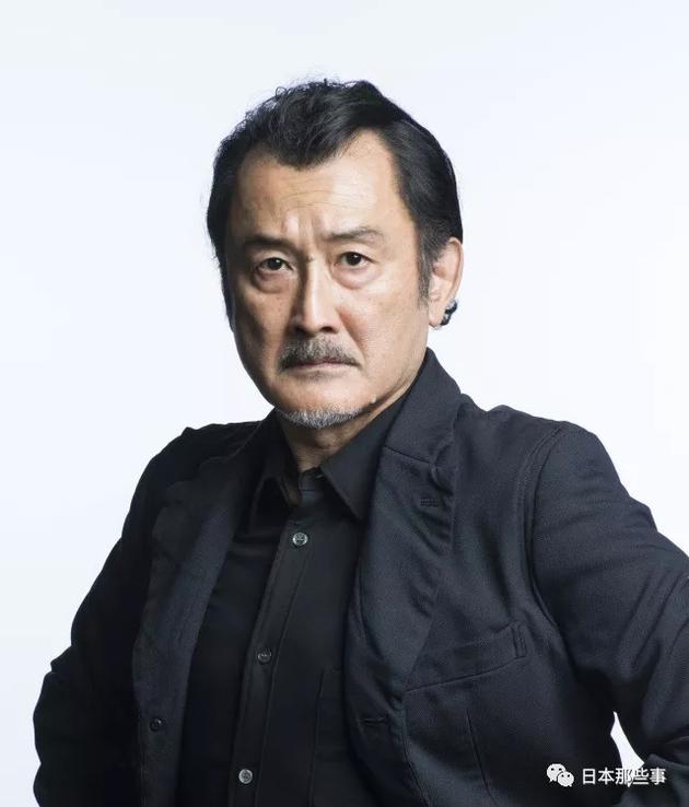 部长，您红了！就别皱眉头了吧！