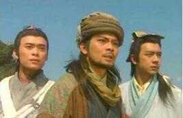 当年的“乔峰”蓄着络腮胡,没有鲁莽的感觉,反而平添一身正气。