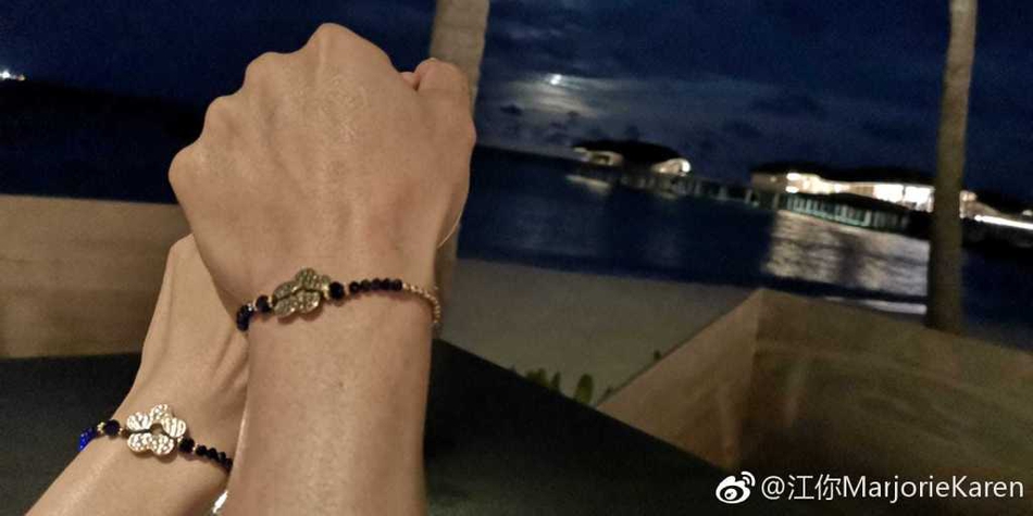 马德钟与妻子结婚25周年