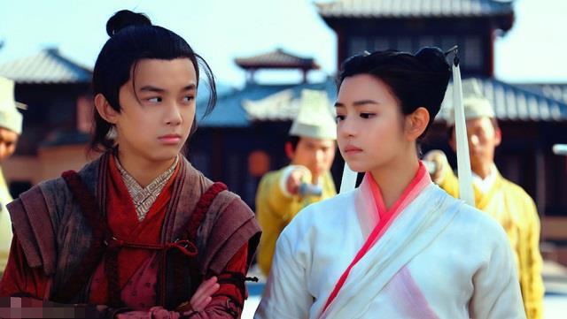 小伙伴们，看完了这五版小龙女的出场方式，你最喜欢哪个呢？说出来大家一起讨论讨论吧！