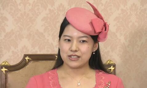 日本绚子公主与平民未婚夫会见记者 求婚细节曝光