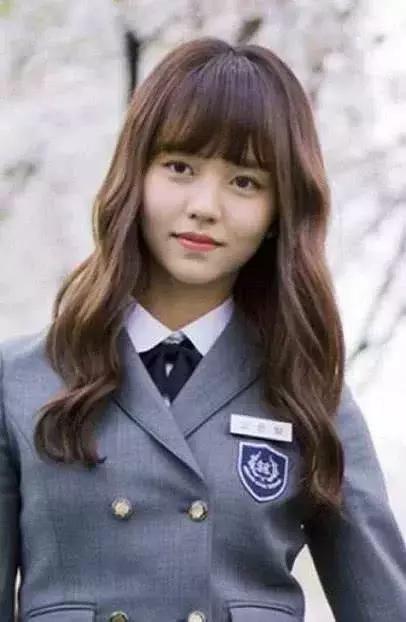 从小就是美人胚子的金所炫突然爆肥,网友:这还是我认识的她吗?