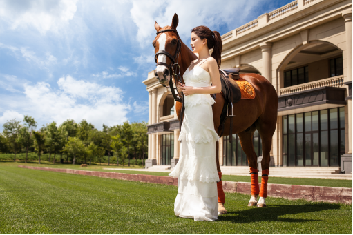 校长罗斌,及联合创始人,比利时尤伦斯家族成员garance ullens分享了