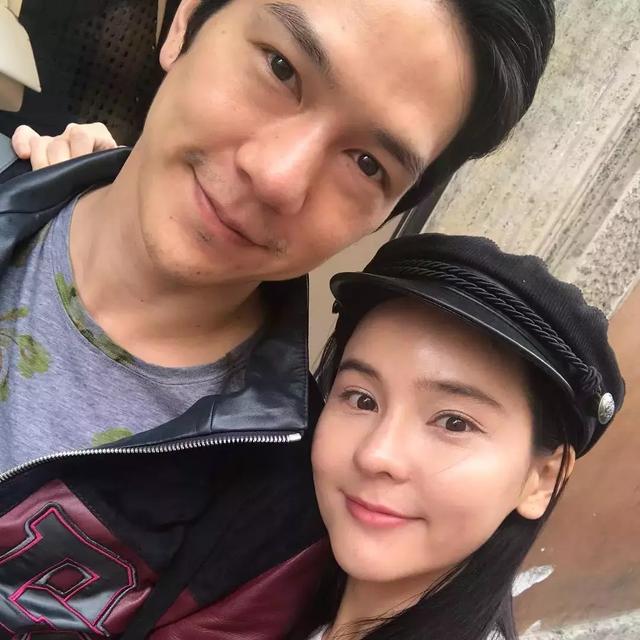 泰国小个子女星aomiz晒富豪男友合影不惧争议秀恩爱