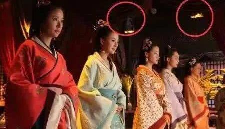 林心如杨幂主演的美人心计，头顶上这么大的两个大灯泡!