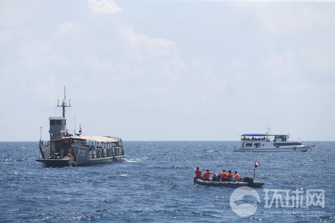 普吉岛沉船事故搜救仍在继续：泰方派出两艘军舰