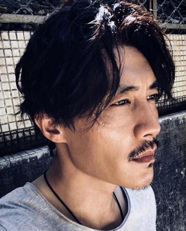 你们觉得杜淳现在的模样和之前的差别大吗？