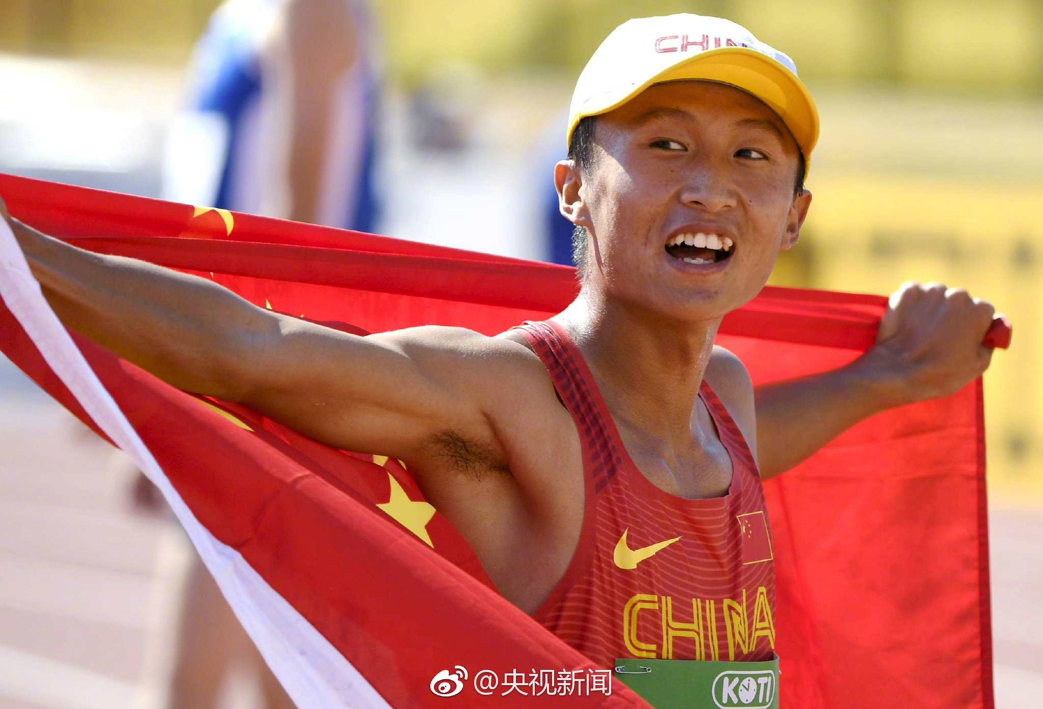 祝贺u20世界田径锦标赛男子万米竞走中国小将张尧摘金