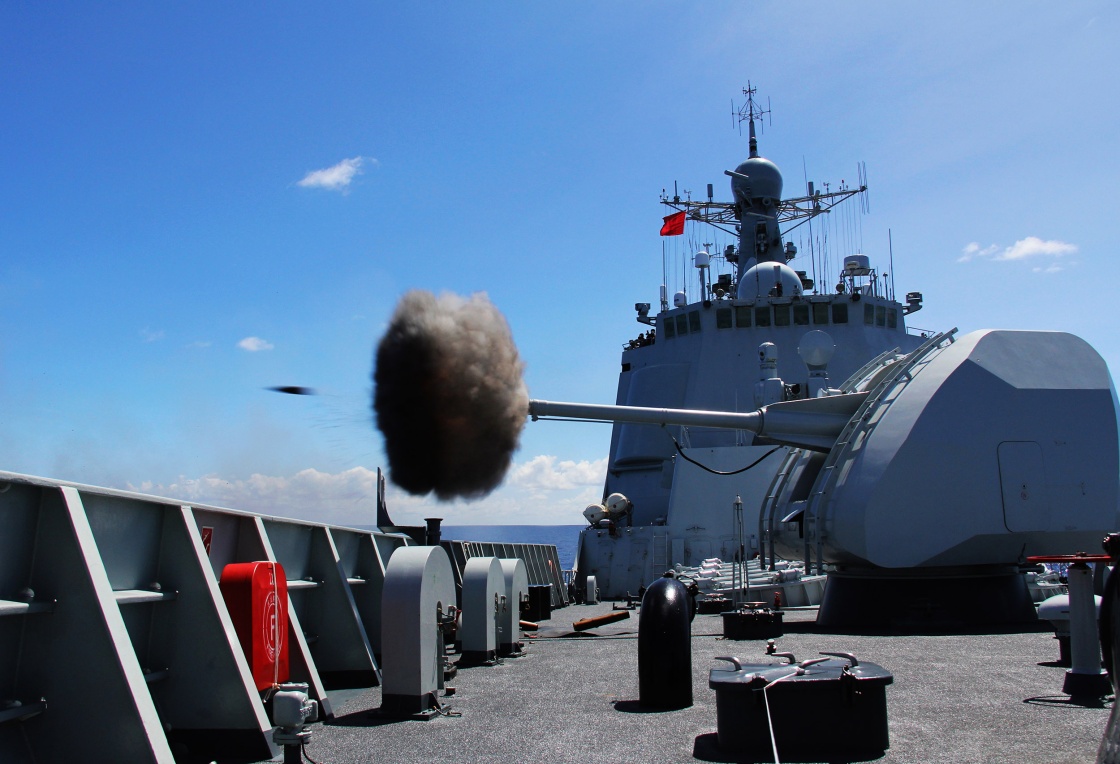 052c海口舰历史罕见下水图片曝光