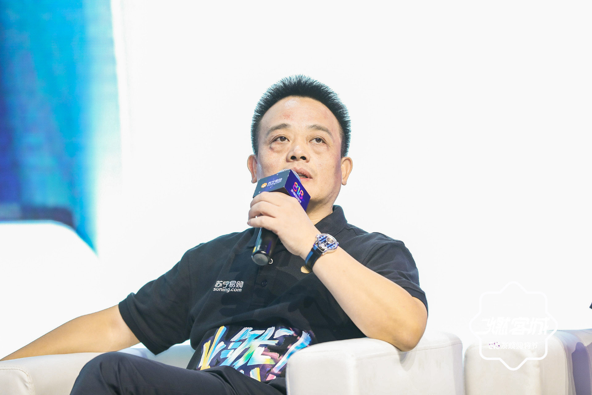 苏宁侯恩龙回应"呵呵呵":让说谎的人没有市场