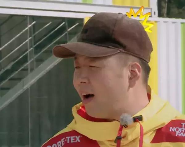 杜海涛本来在哈哈大笑,听到了沈梦晨的话突然不笑了脸色变了。