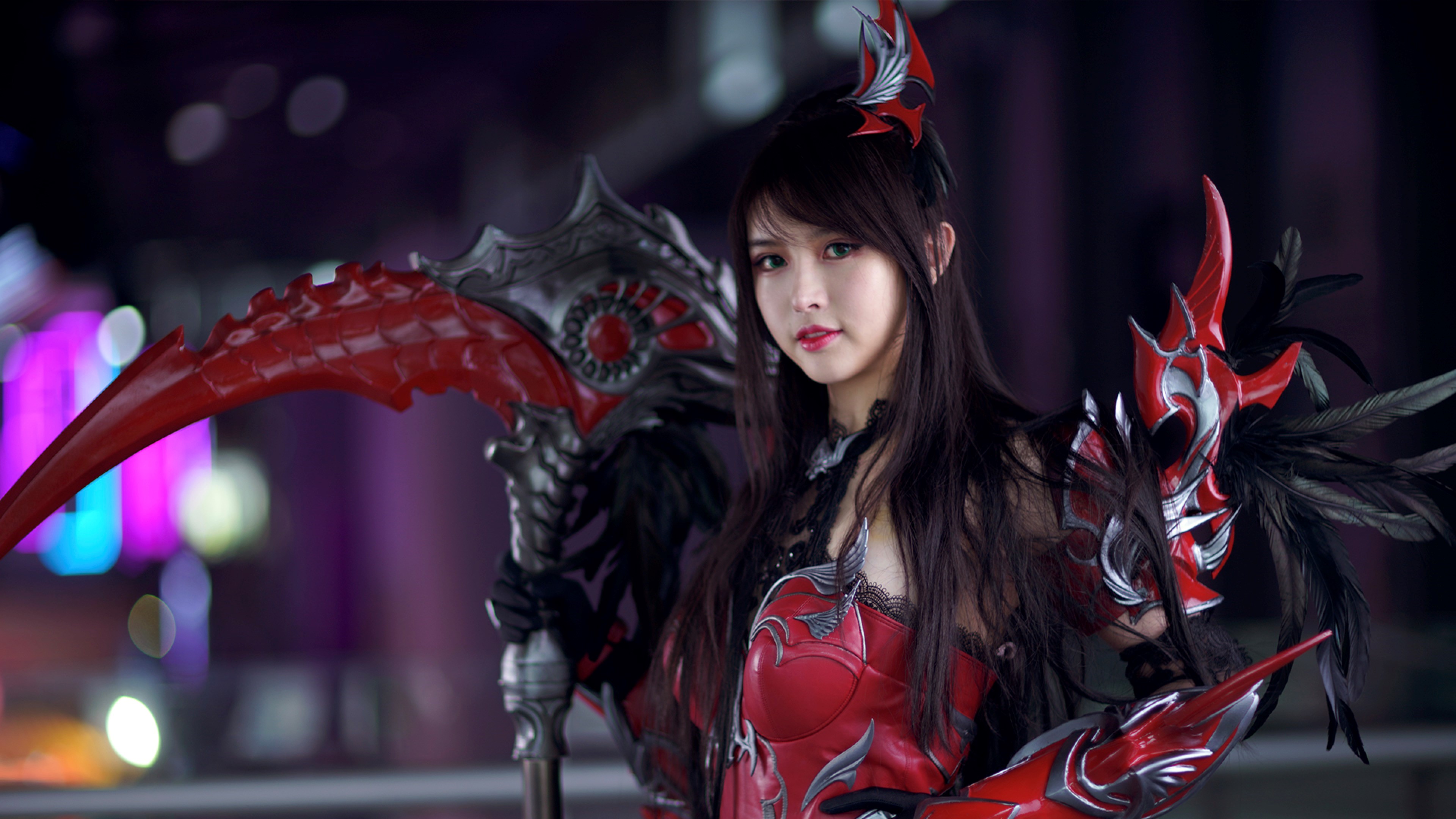 美女coser雪霏酱化身"猎魔者" 空降chinajoy游族展台