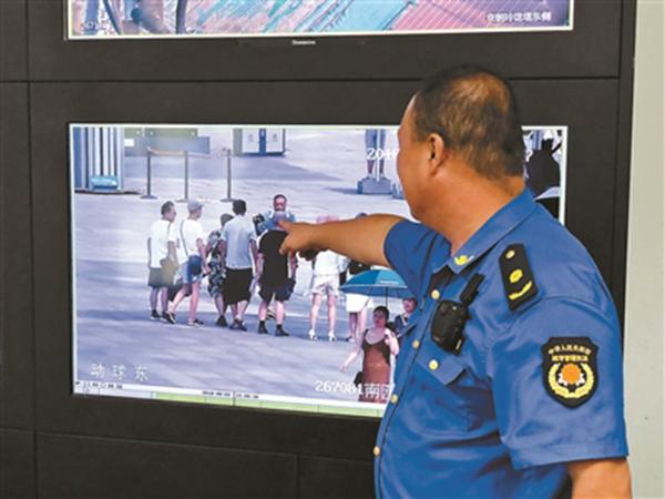 奥园"黑导游"生意经:与旅游团导游三七分账