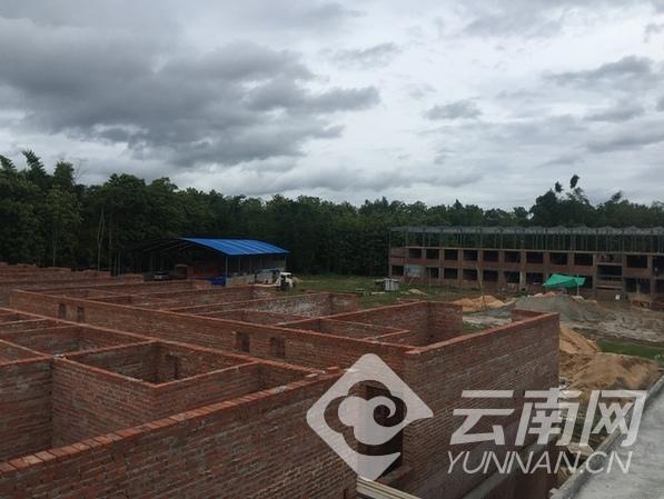 正在兴建中的中老友谊学校新校区