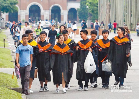 台湾高中教师批新课纲:学生不懂中国史 怎么到大陆工作