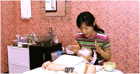 韩国的灰姑娘，因为整容她的脸被弄得面目全非