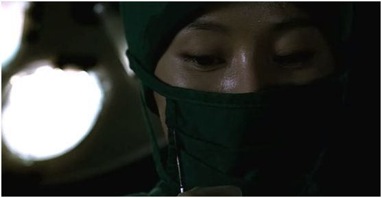 韩国的灰姑娘，因为整容她的脸被弄得面目全非