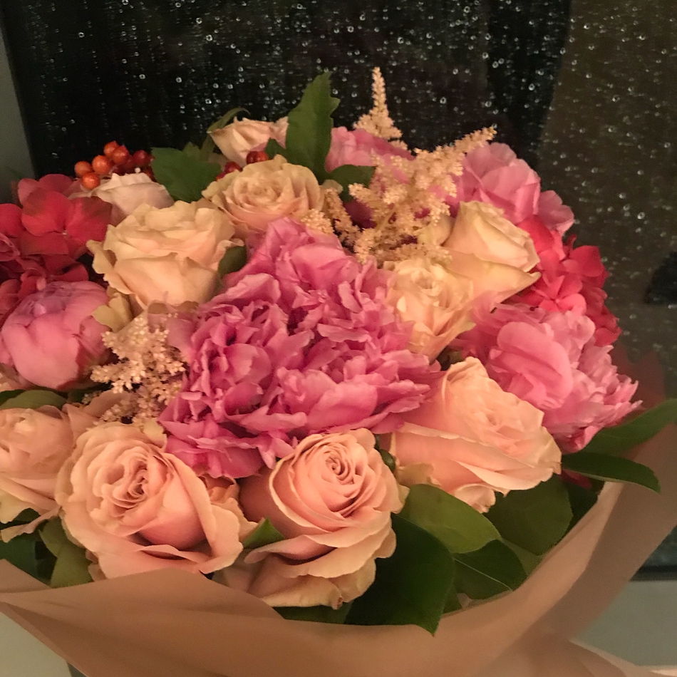 郑秀文曝跳水皇后伏明霞近照两人多年闺蜜八月一同庆生