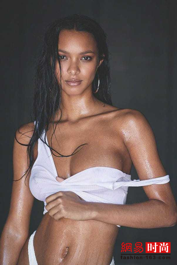 细腰长腿大胸翘臀维密天使Lais Ribeiro都有