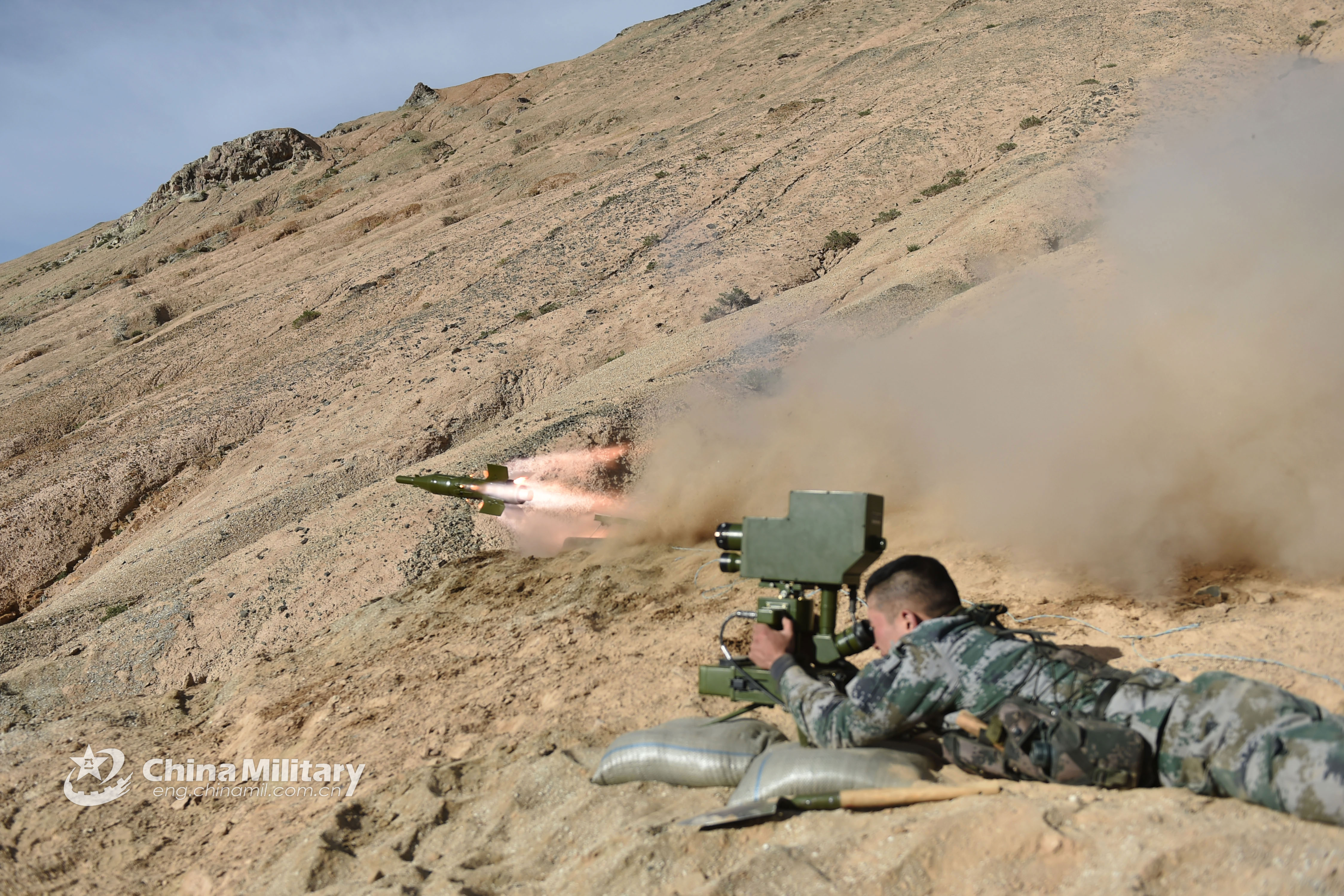 5 某新型车载迫击炮和某型反坦克导弹射击考核