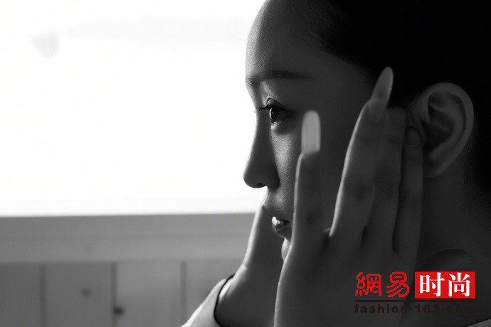 依然娇俏 周迅《如懿传》花絮照曝光